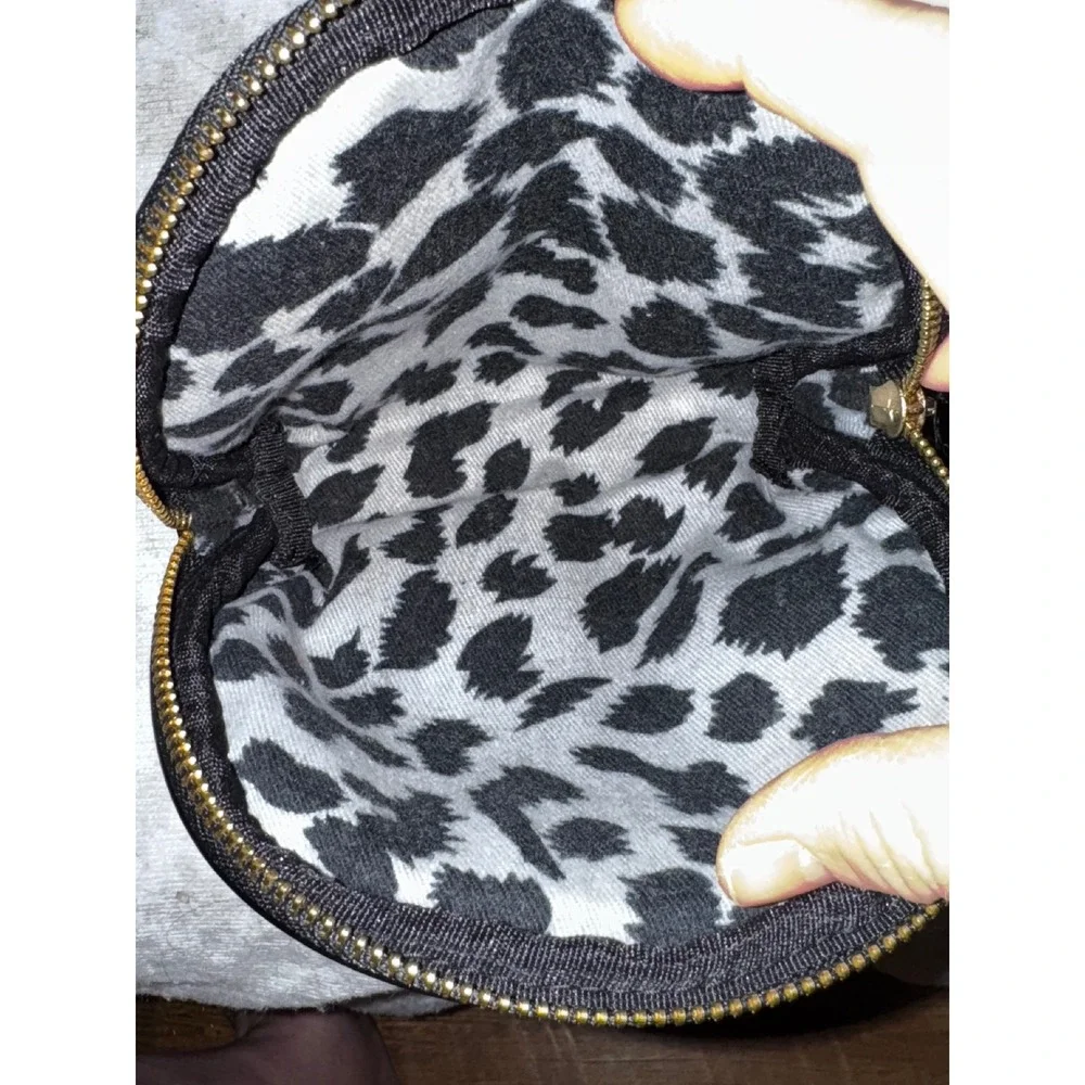 Betsey Johnson Leopard Print Cosmetic Bag‎ Makeup Pouch Small Purse